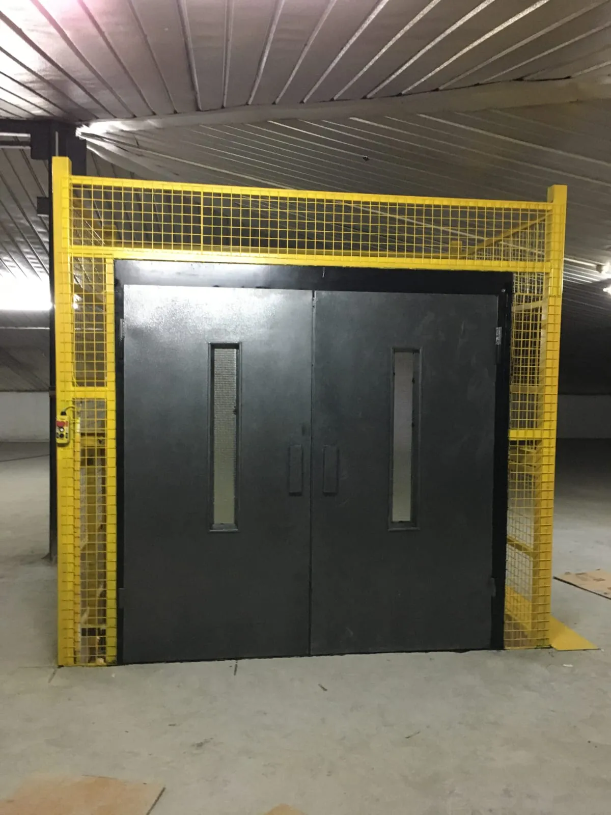 Tuzla OSB Ağır Hizmet Tipi Hidrolik Yük Asansörü İmalatı ve Montajı