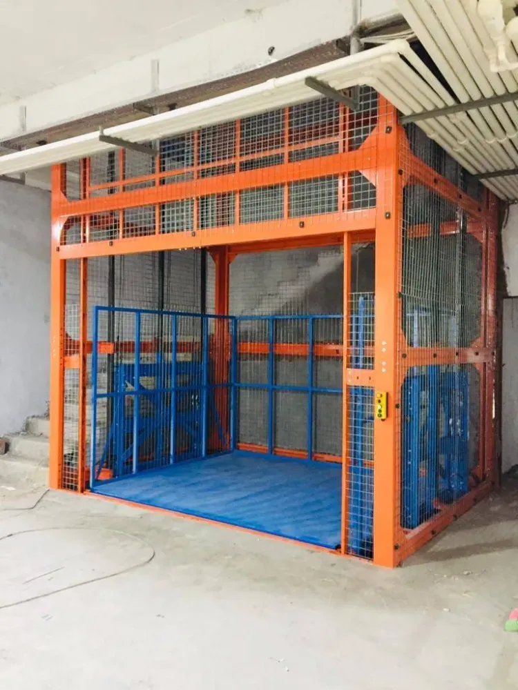 İstanbul İkitelli Bölgesi Hidrolik Yük Lifti Bakımı ve Keçe Yenileme